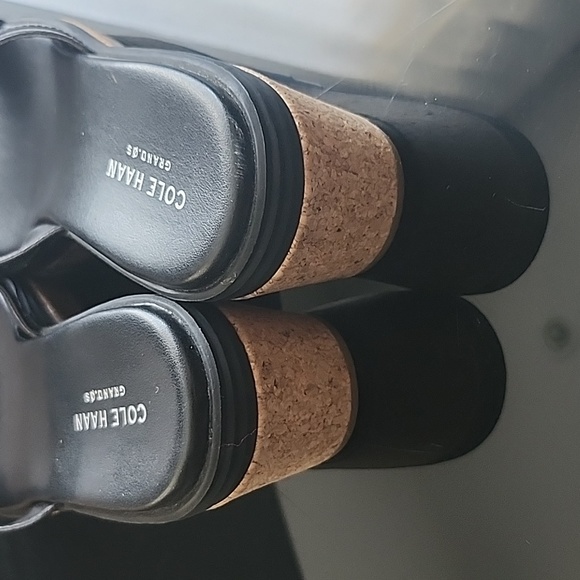 Cole Haan 8.5 - Picture 2 of 6